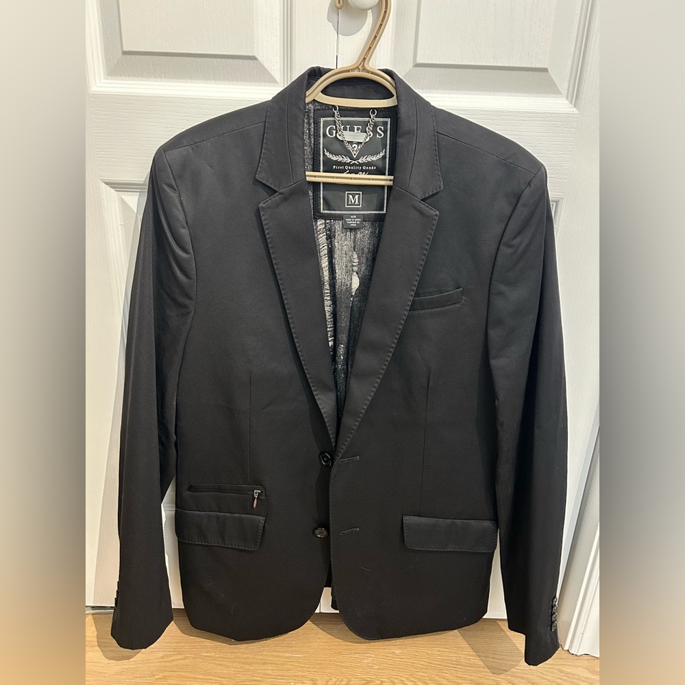 Men’s GUESS blazer. Brand new. No tags. Size medium